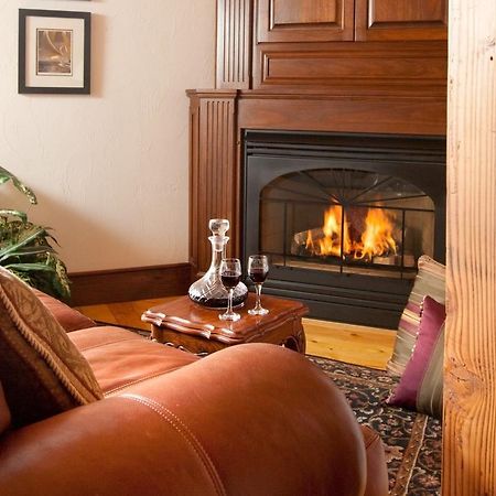 Stonecroft Country Inn レッドヤード・センター エクステリア 写真